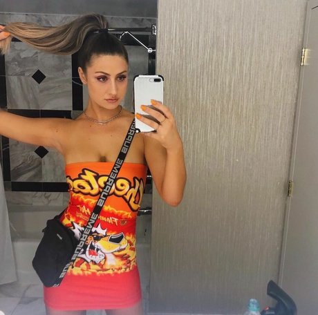 Dani Jackel model adult pictures