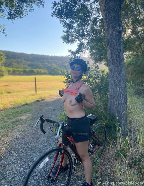 ElsiePear best pornstar pic