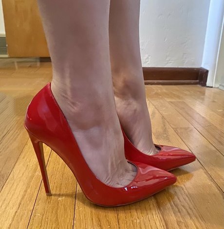 dark blue hot star pictures