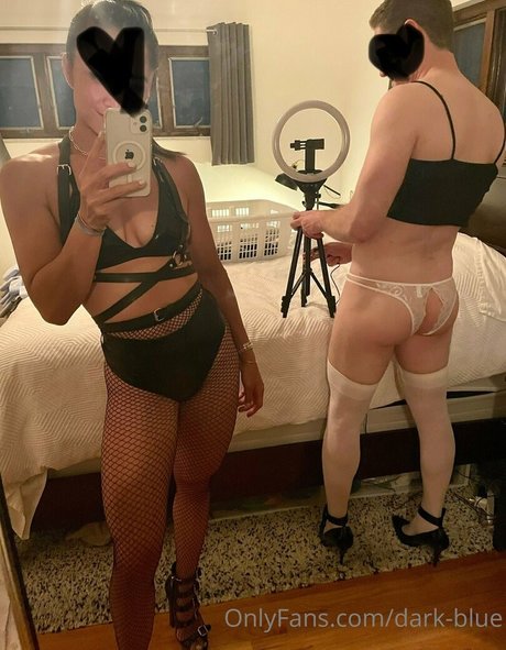 dark blue model porn archive