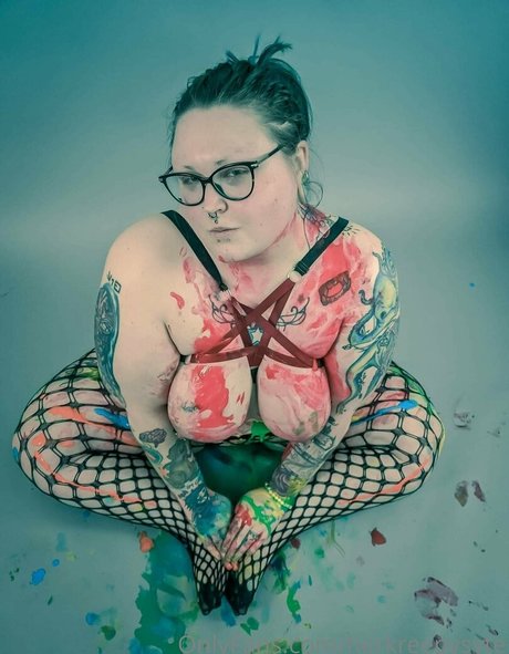 herkreepysyte star naked img