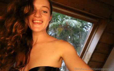 jessiegeorgex erotic pornstar image