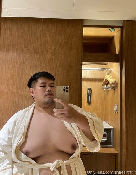 theearthkit star sexy pic