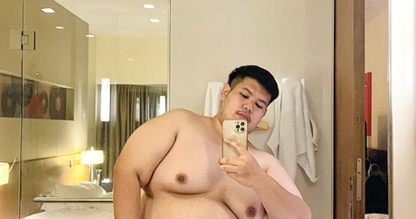 theearthkit nude actress images