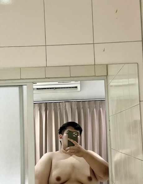 theearthkit naked actress images