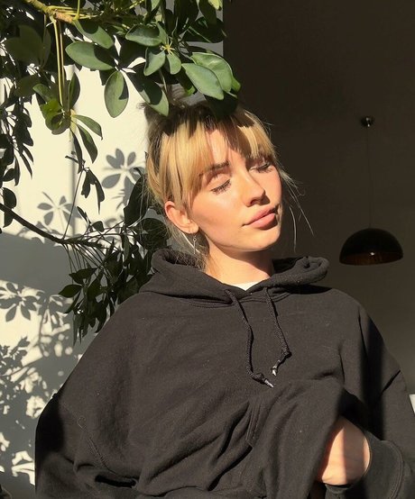 Mydirtyhobby porn model pic