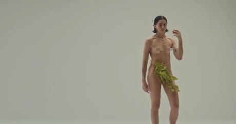 Lynn Gvnn exclusive model archive