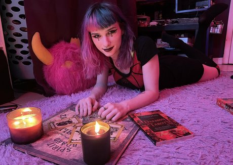 heartfirecams model nude pic