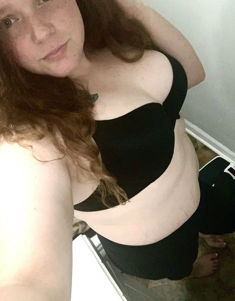 peachyly sex actress gallery