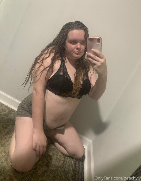 peachyly star porn galleries