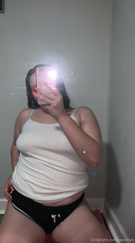 peachyly beautiful pornstar picture