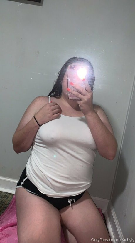 peachyly pornstar high quality pic