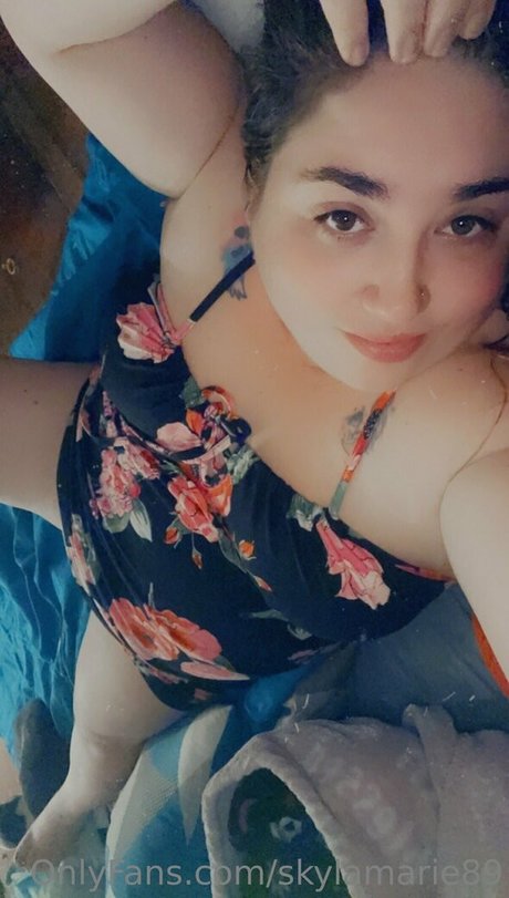 skylamarie89 star hot img