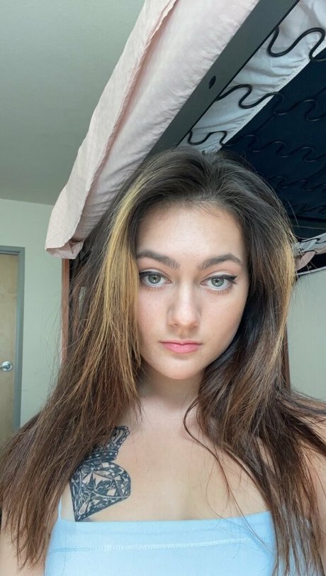 haleighsummers18 pornographic star img