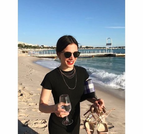 Aylin Tezel pornstar exclusive galleries