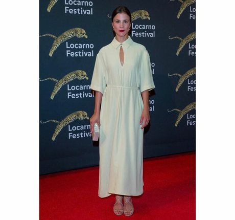 Aylin Tezel pornstar naked picture