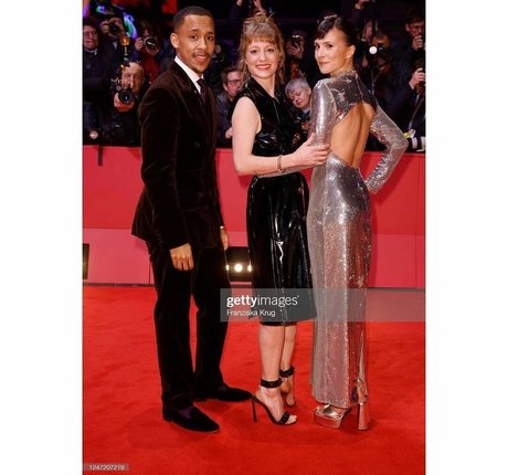 Aylin Tezel nudes model pic