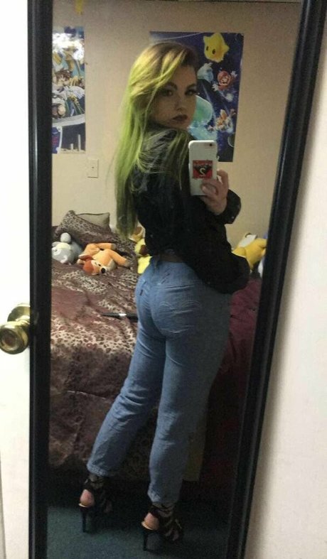 Ghoulrunnings art actress pictures