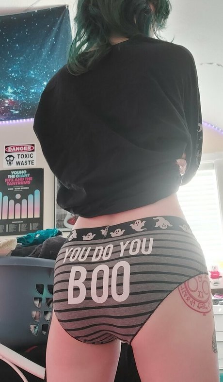 the waaa model hot gallery