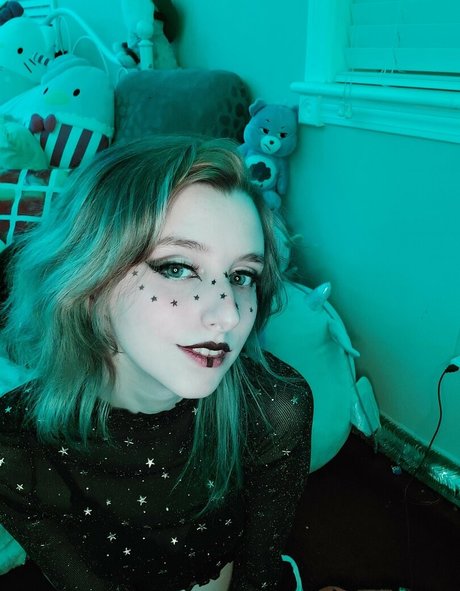 the waaa star free pictures