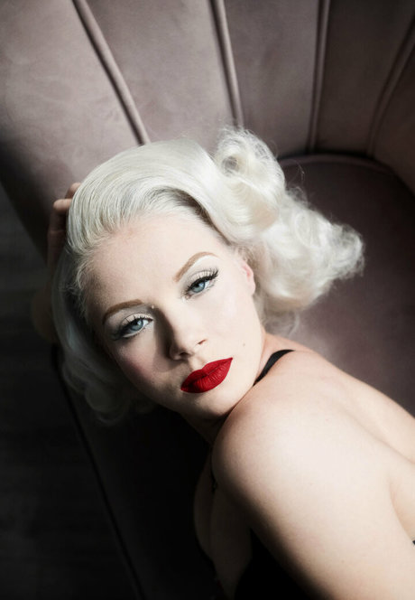 officiallymosh pornstar perfect img