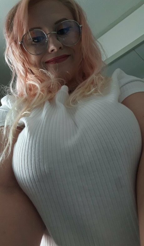 freeknockers420 nudes star photos