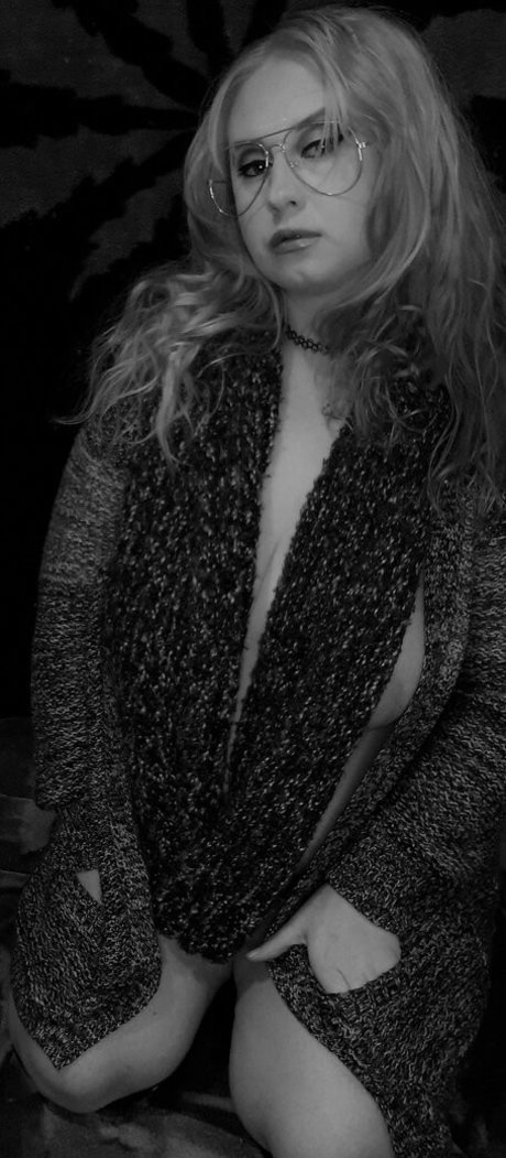 freeknockers420 model picture