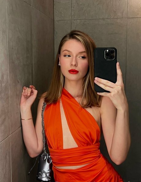 phatthaya free naked star pics