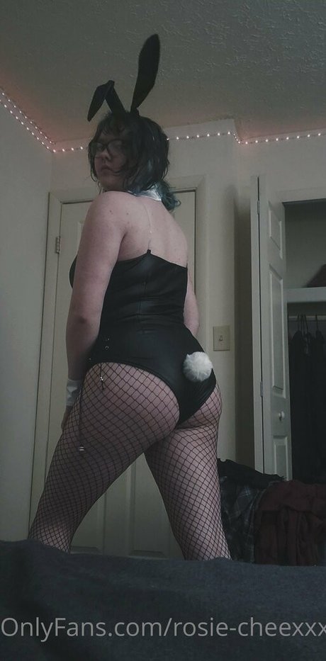 rosie cheexxx nudes actress images