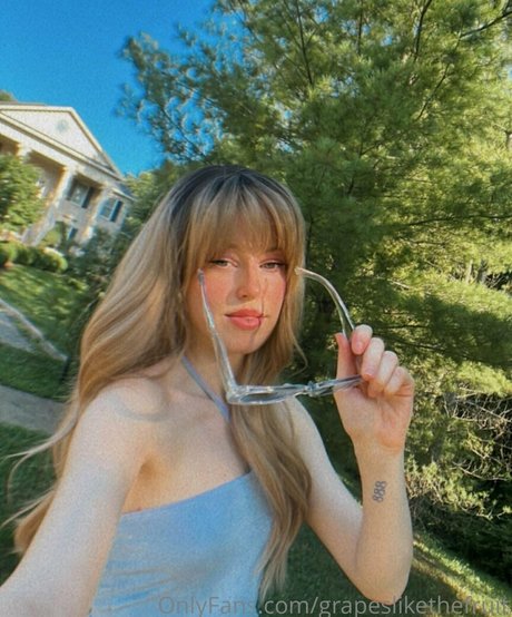 grapeslikethefruit star top gallery