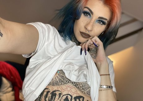 dee louisexxx model pretty images