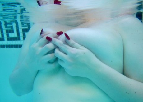 madam genevieve adult model photo