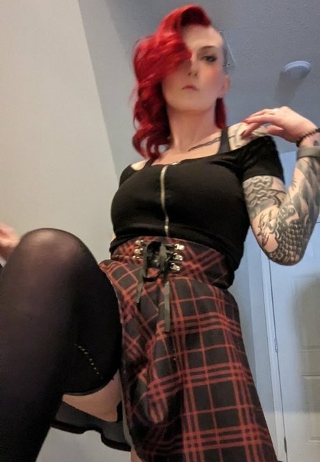 MajestyRedQueen pornstar nudes pics