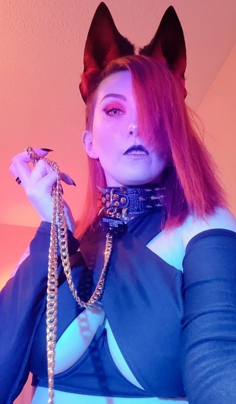 MajestyRedQueen high quality model pic