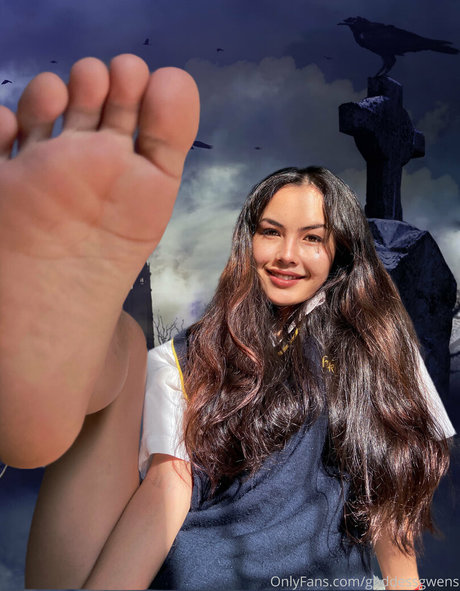 goddessgwens naked star images