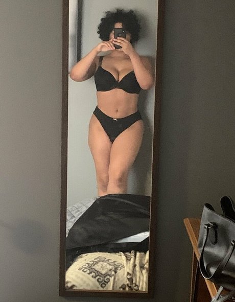 melodymonae pornstar naked pics