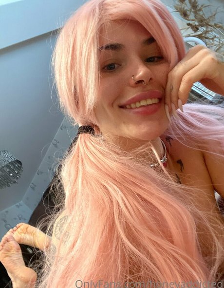 honeyaddicted hot model images