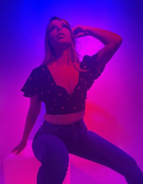 alishadrinksbeer Profile pic