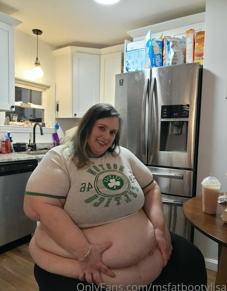 msfatbootylisa star top img