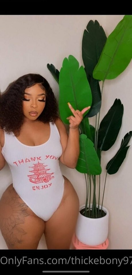 thickebony97 pornstar free photo