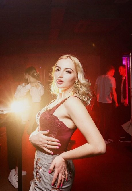 hips onlyfans art nude pic