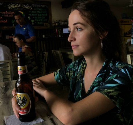 Sarah Lavender ASMR nude pornstar photos