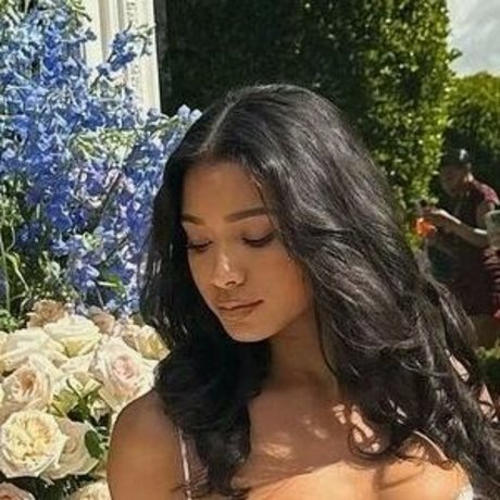 Ally Rossel art star images