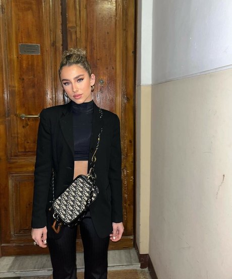 Gia Duddy model hd pics