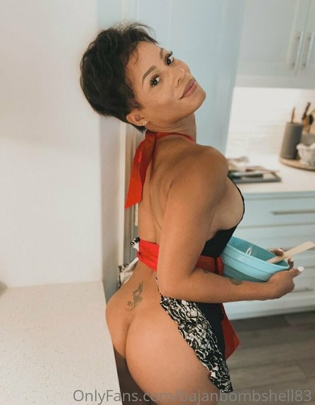 Kristal Marshall top star image