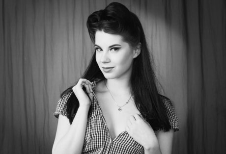 Anastasya Zelenova pornstar erotic gallery