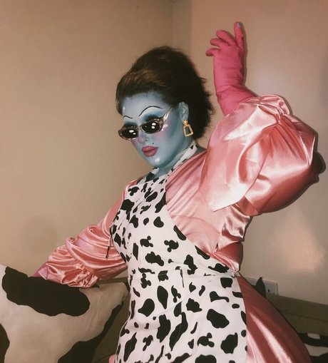 Holly Marston pornstar erotic galleries