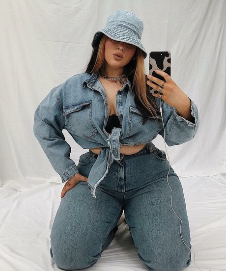 Holly Marston model exclusive picture