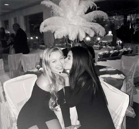 Alyssa K sex pornstar pictures