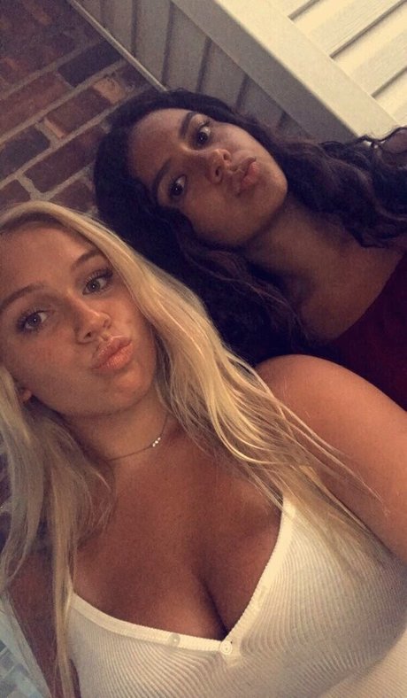 Alyssa K star exclusive photo